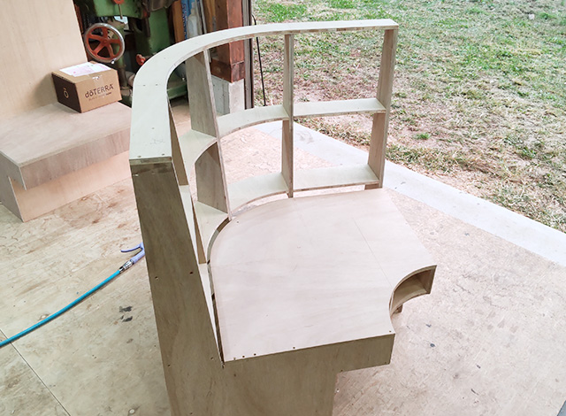 店舗ソファー木軸（製作過程）